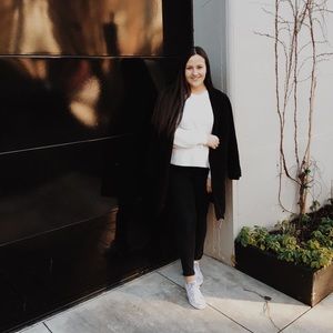 Meet your Posher, Anna